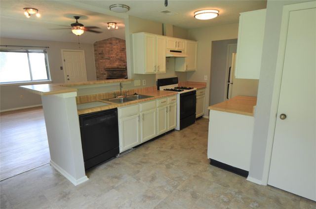 24006 Merry Oaks Drive, Spring, TX 77373