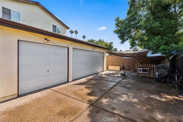 330 E 101st Street, Los Angeles, CA 90003