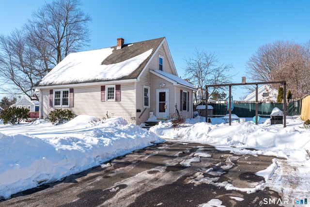 11 Willard Avenue, Enfield, CT 06082