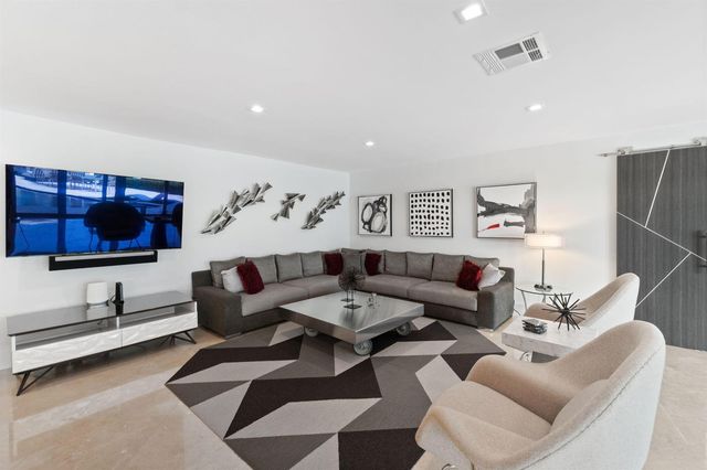 3321 NE 59th Street, Fort Lauderdale, FL 33308