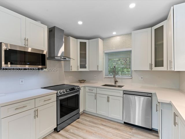 5406 S Le Jeune Rd, Coral Gables, FL 33146