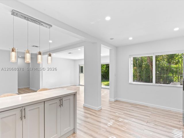 5406 S Le Jeune Rd, Coral Gables, FL 33146