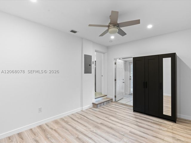5406 S Le Jeune Rd, Coral Gables, FL 33146
