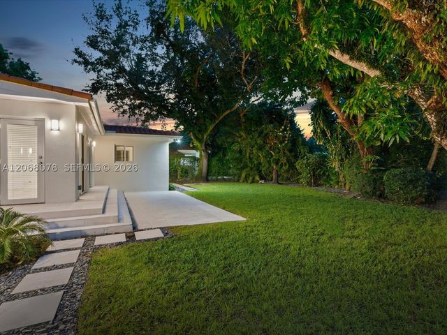 5406 S Le Jeune Rd, Coral Gables, FL 33146