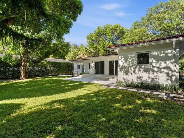 5406 S Le Jeune Rd, Coral Gables, FL 33146