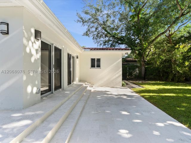 5406 S Le Jeune Rd, Coral Gables, FL 33146