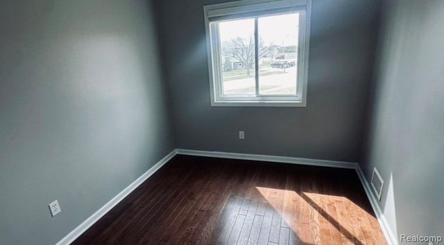 24500 Cornell Avenue, Brownstown, MI 48183