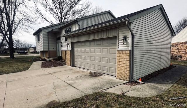 24500 Cornell Avenue, Brownstown, MI 48183