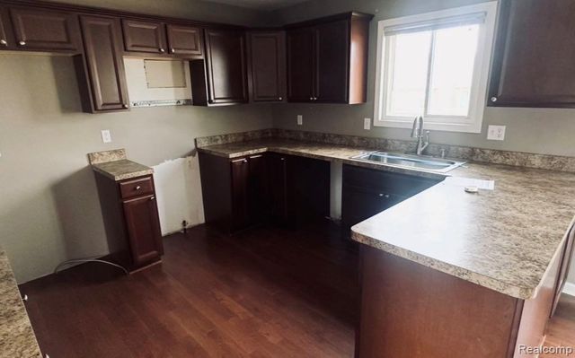 24500 Cornell Avenue, Brownstown, MI 48183