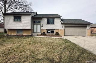 24500 Cornell Avenue, Brownstown, MI 48183