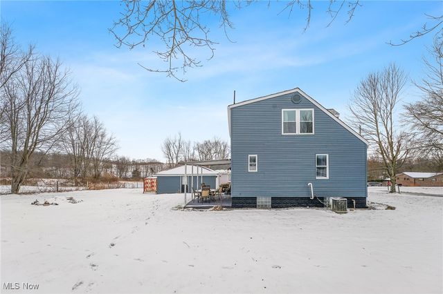 1029 Township Line Road, Wellsville, OH 43968
