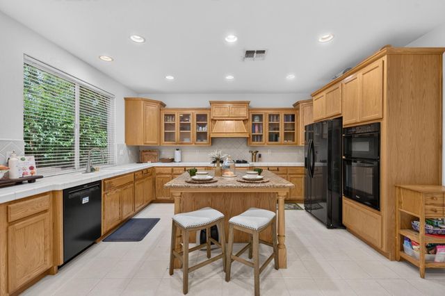 1558 Daunting Dr, El Dorado Hills, CA 95762