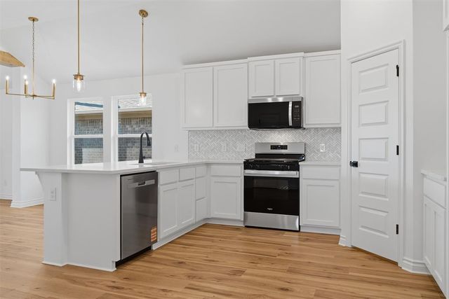 4008 NW 175th Place, Edmond, OK 73012