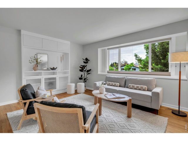 1065 Gillaspie Dr, Boulder, CO 80305