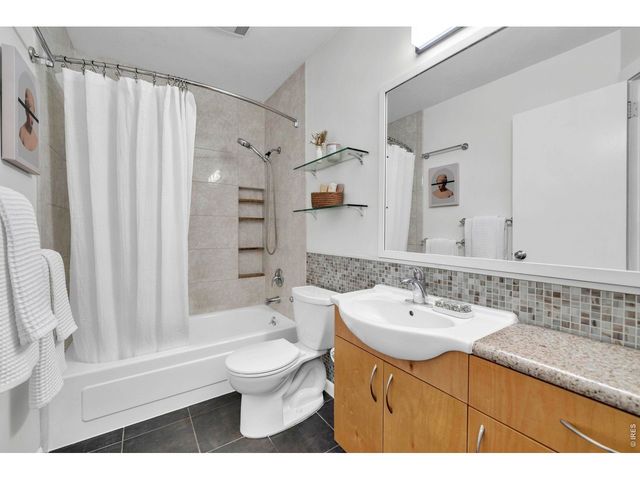1065 Gillaspie Dr, Boulder, CO 80305