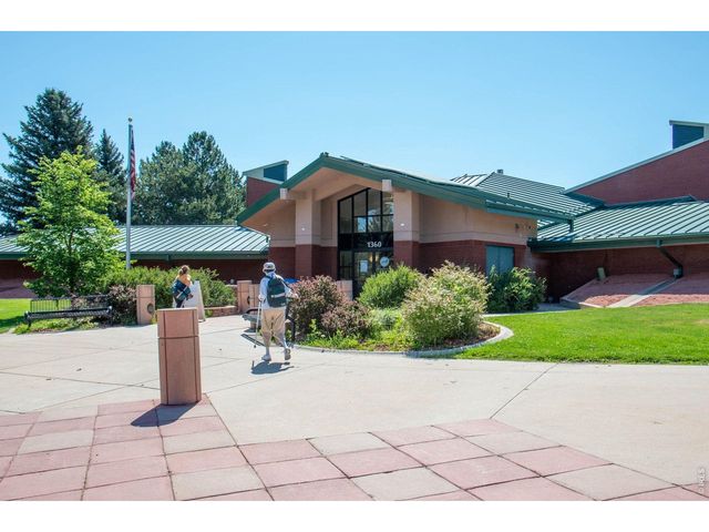1065 Gillaspie Dr, Boulder, CO 80305