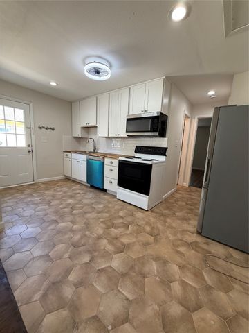 706 N Tennessee Street, Mckinney, TX 75069