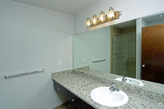 6145 Windermere Lane, Shelby Twp, MI 48316