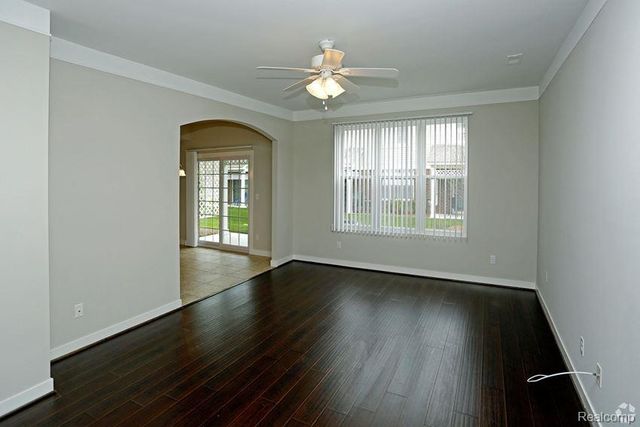 6145 Windermere Lane, Shelby Twp, MI 48316