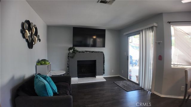 2335 Langhorn, Lancaster, CA 93535