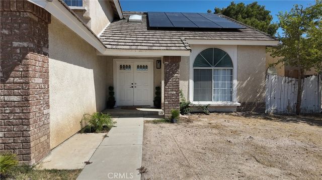2335 Langhorn, Lancaster, CA 93535