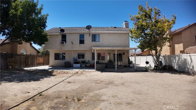 2335 Langhorn, Lancaster, CA 93535