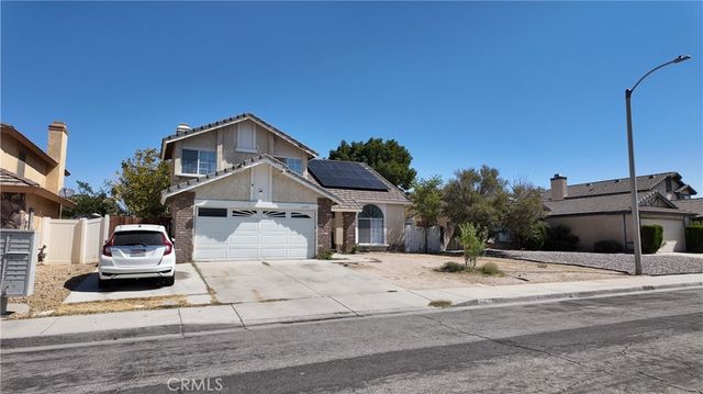 2335 Langhorn, Lancaster, CA 93535