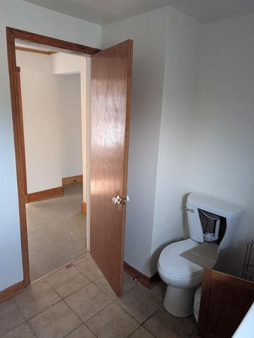 404 Stoughton Road, Edgerton, WI 53534