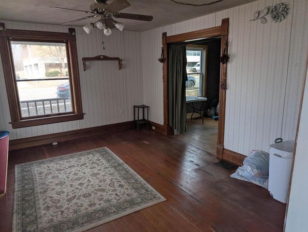 404 Stoughton Road, Edgerton, WI 53534