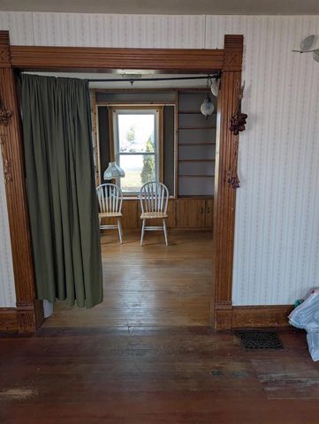 404 Stoughton Road, Edgerton, WI 53534