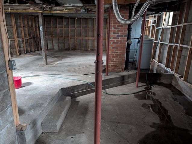 404 Stoughton Road, Edgerton, WI 53534