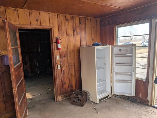 404 Stoughton Road, Edgerton, WI 53534