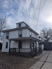 404 Stoughton Road, Edgerton, WI 53534