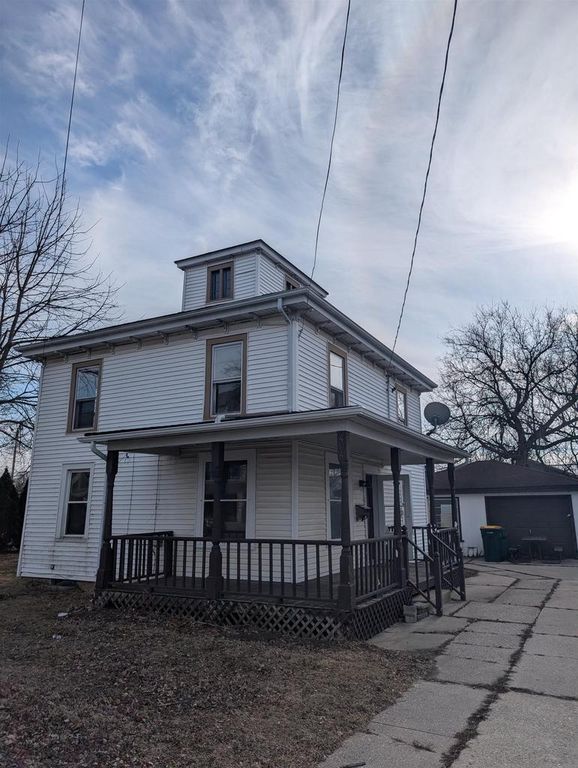 404 Stoughton Road, Edgerton, WI 53534