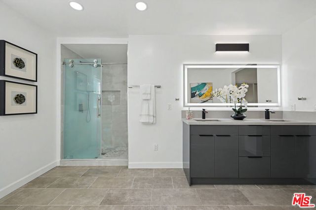 344 S Camden Drive, Beverly Hills, CA 90212