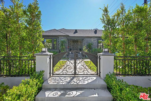 344 S Camden Drive, Beverly Hills, CA 90212