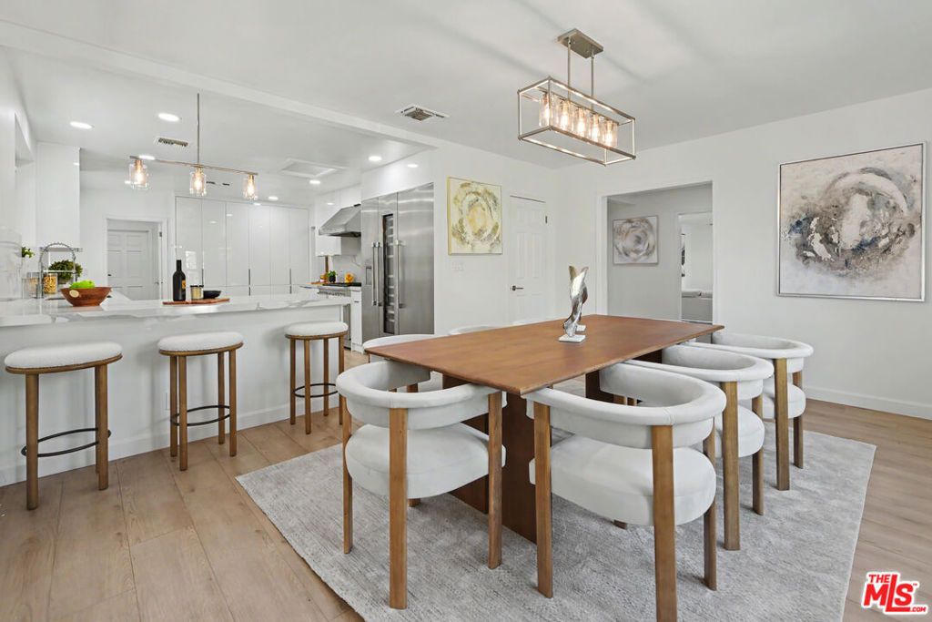 344 S Camden Drive, Beverly Hills, CA 90212