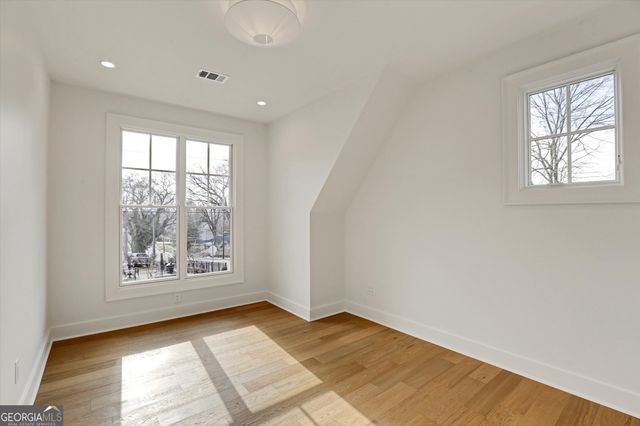 440 Ridgewood Avenue NW, Gainesville, GA 30501