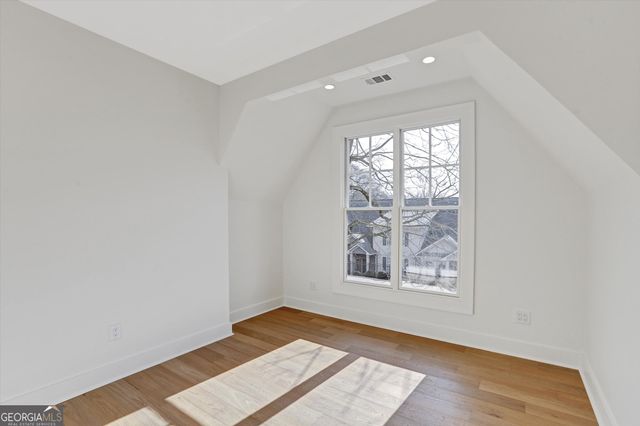 440 Ridgewood Avenue NW, Gainesville, GA 30501