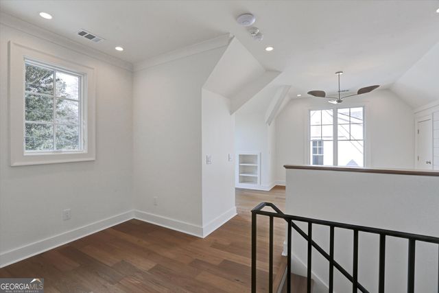 440 Ridgewood Avenue NW, Gainesville, GA 30501