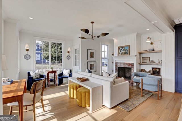 440 Ridgewood Avenue NW, Gainesville, GA 30501