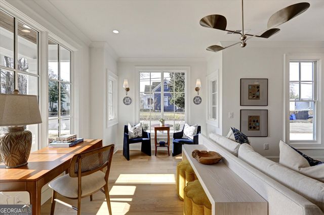 440 Ridgewood Avenue NW, Gainesville, GA 30501