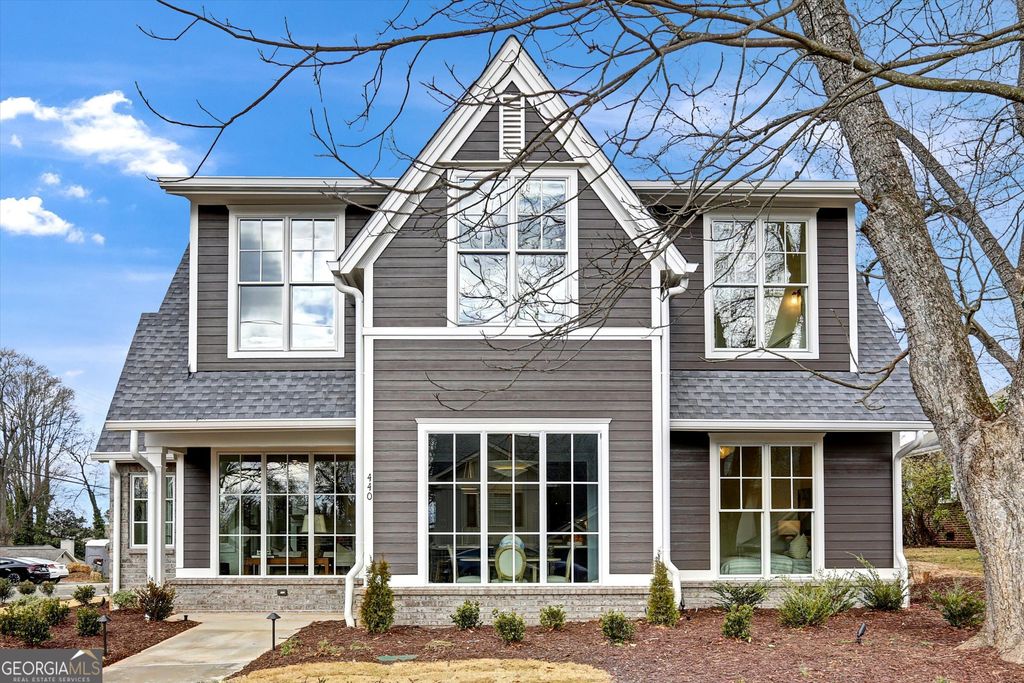 440 Ridgewood Avenue NW, Gainesville, GA 30501