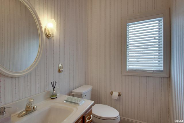 3131 Acadia Drive, Quincy, IL 62301