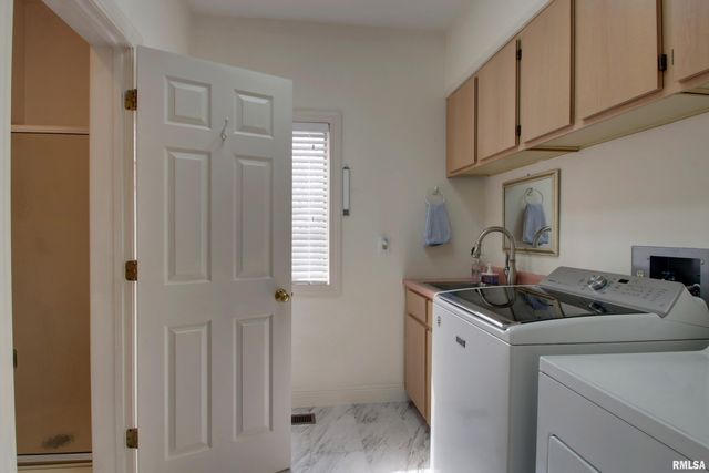 3131 Acadia Drive, Quincy, IL 62301