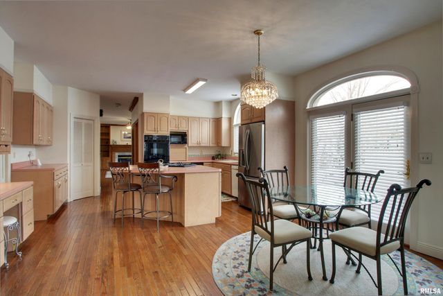 3131 Acadia Drive, Quincy, IL 62301