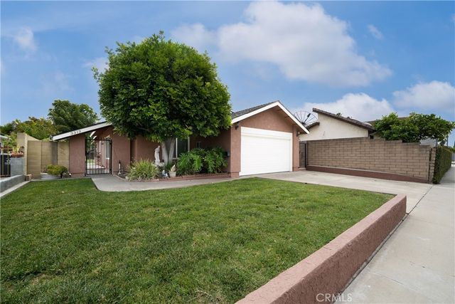 3313 S South Lowell St, Santa Ana, CA 92707