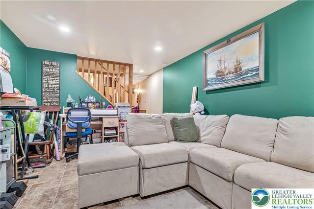 1831 Auburn Street, Bethlehem City, PA 18015
