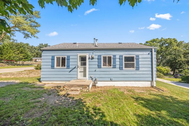 401 Hart Avenue, Des Moines, IA 50315