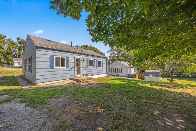 401 Hart Avenue, Des Moines, IA 50315